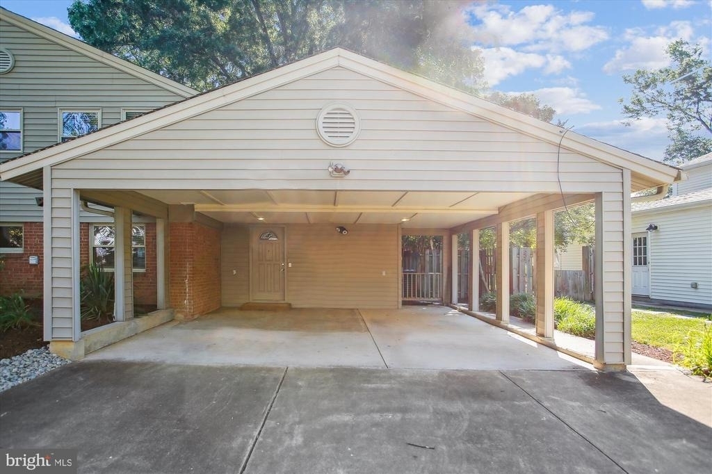 8509 Cyrus Place - Photo 38