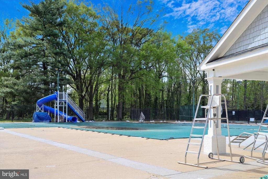 8509 Cyrus Place - Photo 45