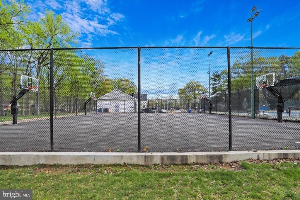 8509 Cyrus Place - Photo 46