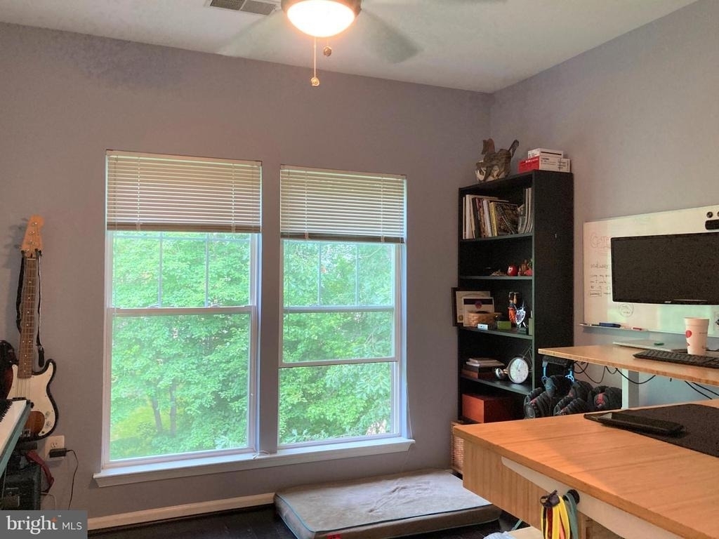 1509 N Point Drive - Photo 15