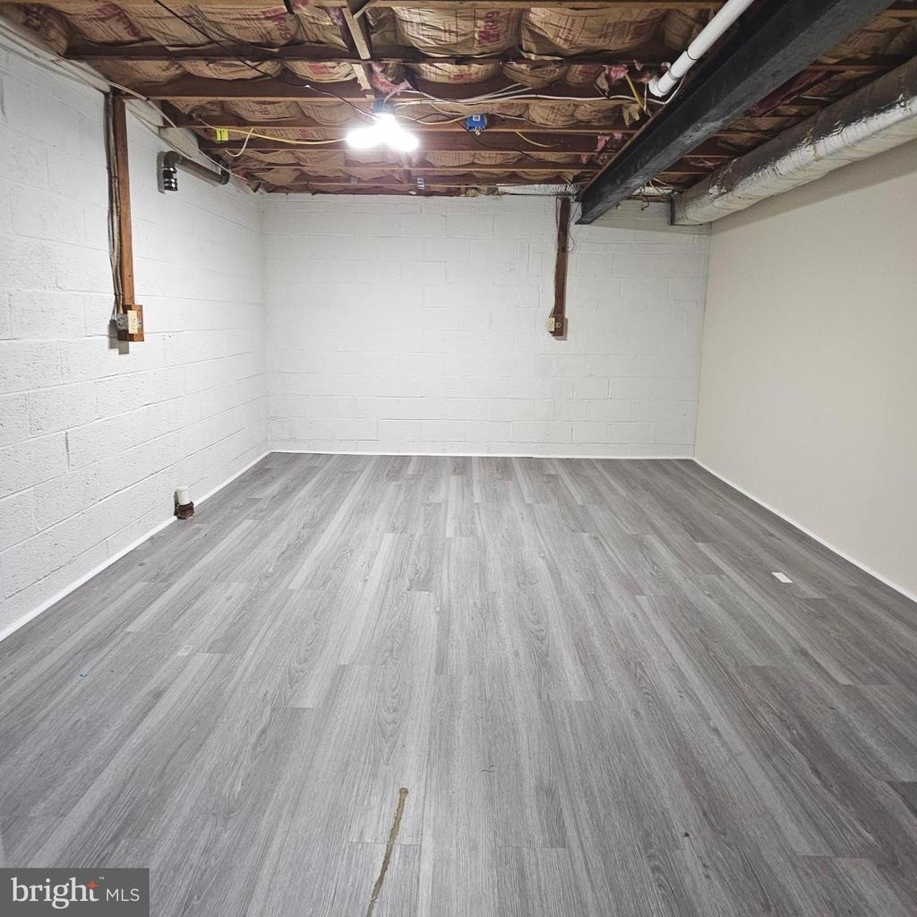 8925 Falling Creek Court - Photo 40