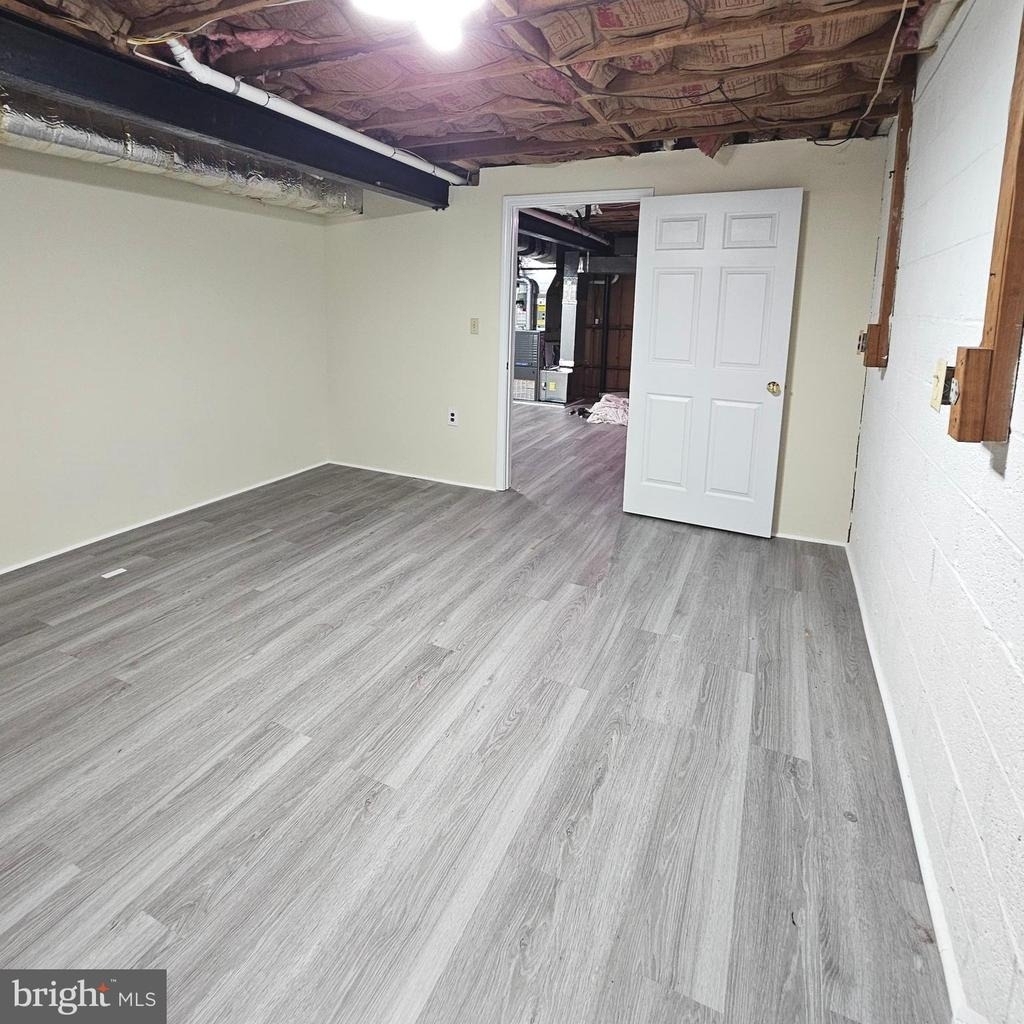 8925 Falling Creek Court - Photo 41