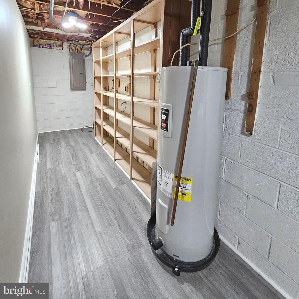 8925 Falling Creek Court - Photo 39