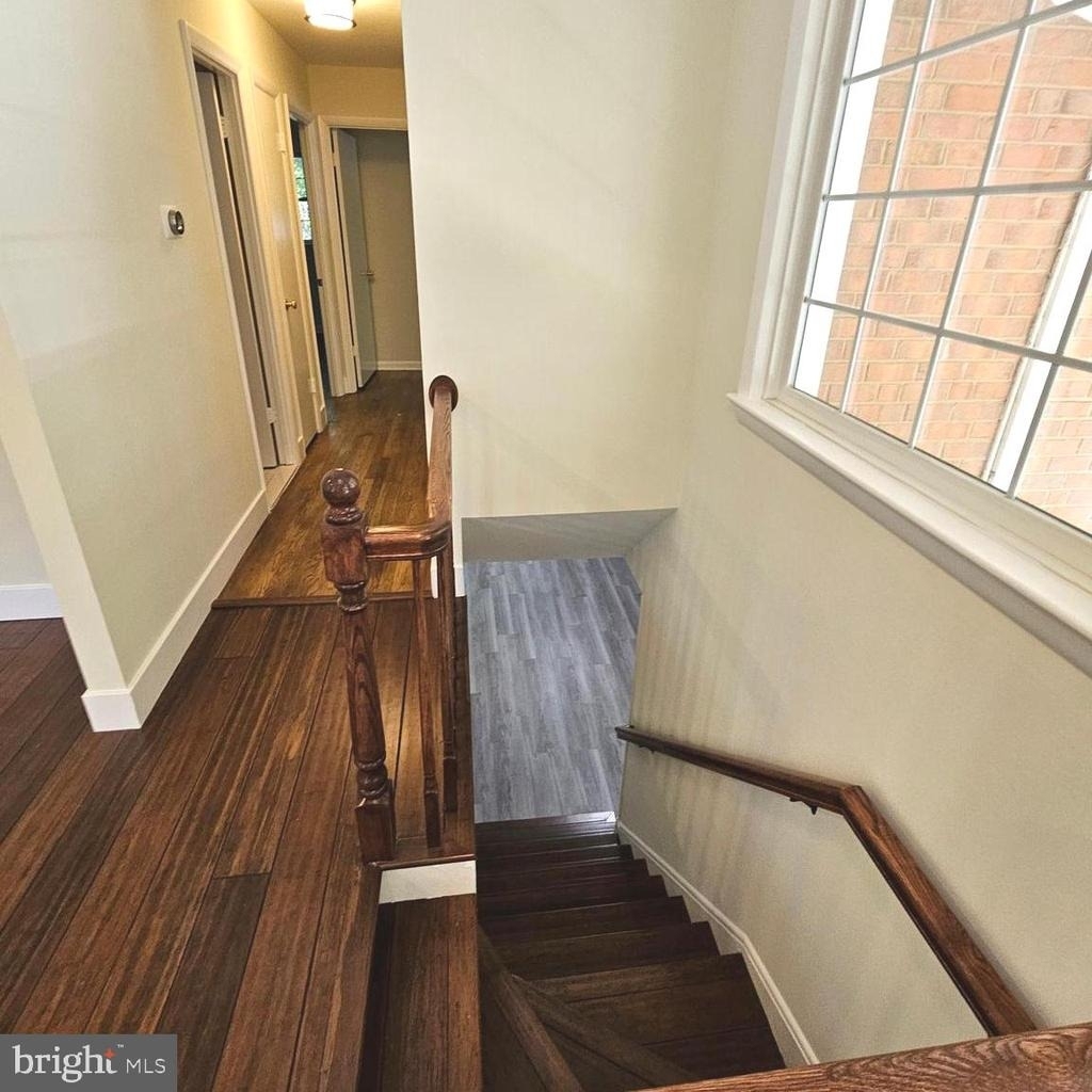 8925 Falling Creek Court - Photo 31