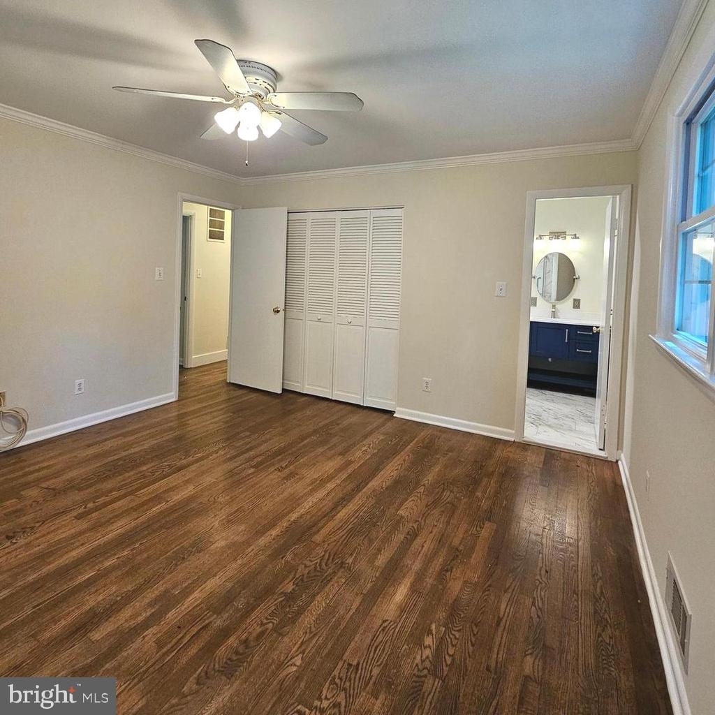 8925 Falling Creek Court - Photo 24