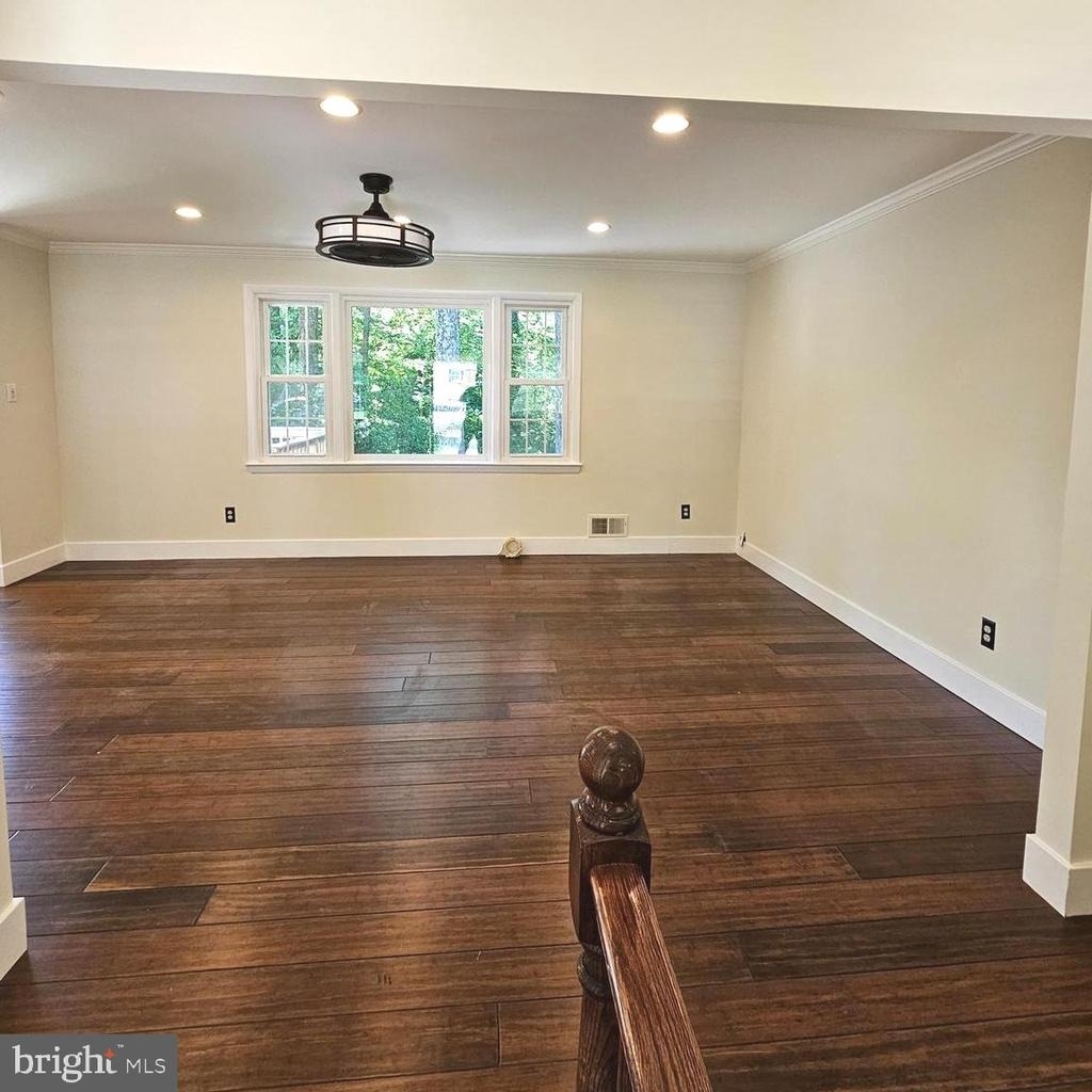8925 Falling Creek Court - Photo 15