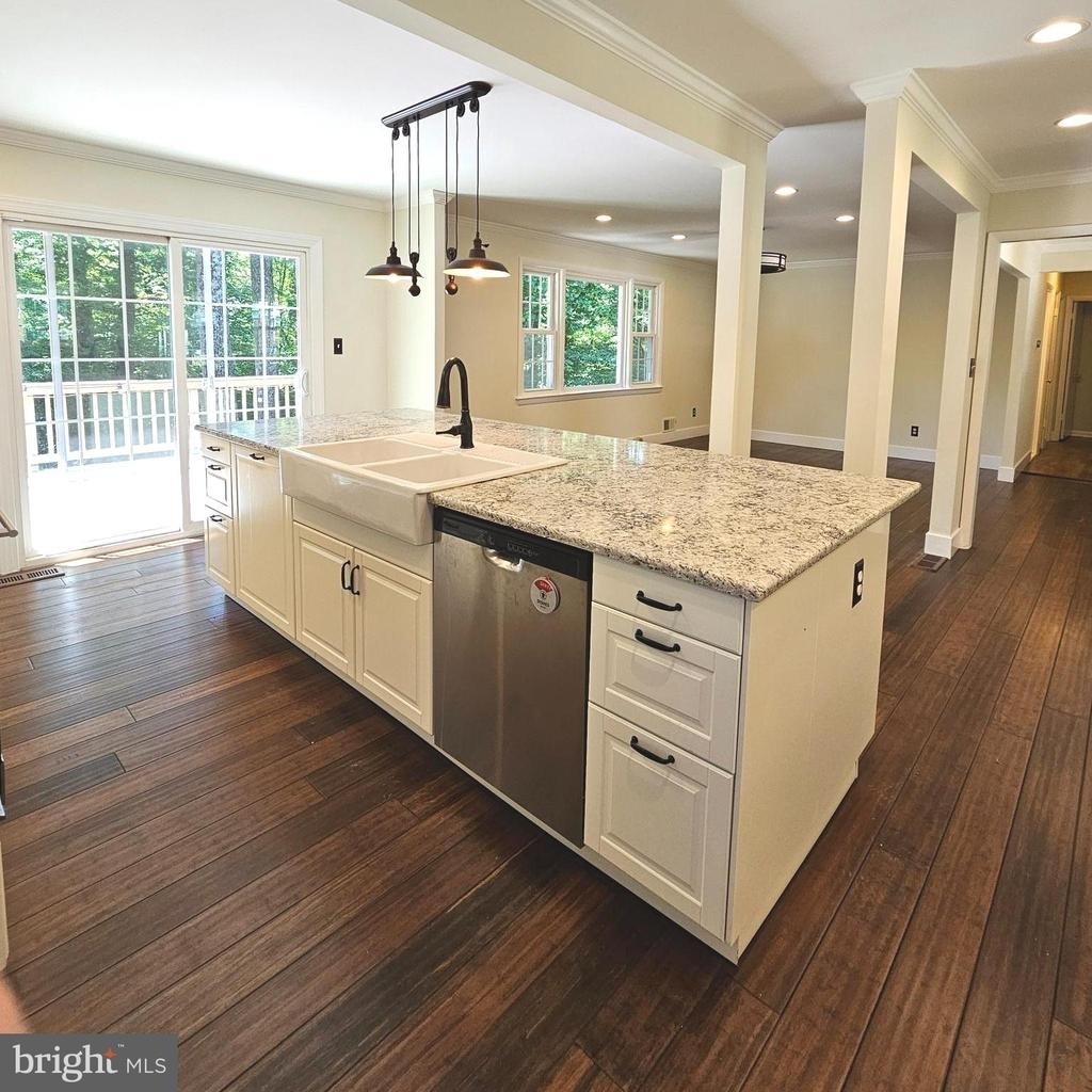 8925 Falling Creek Court - Photo 18