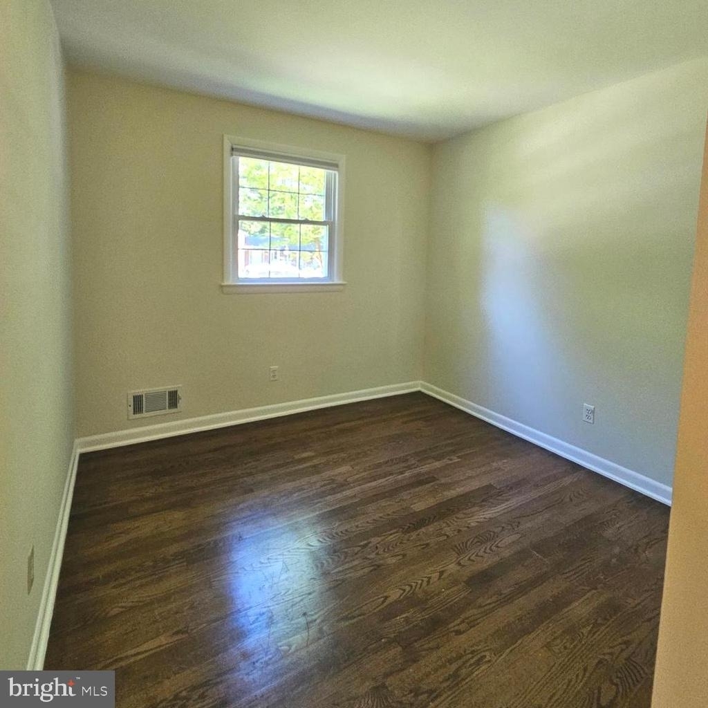 8925 Falling Creek Court - Photo 26