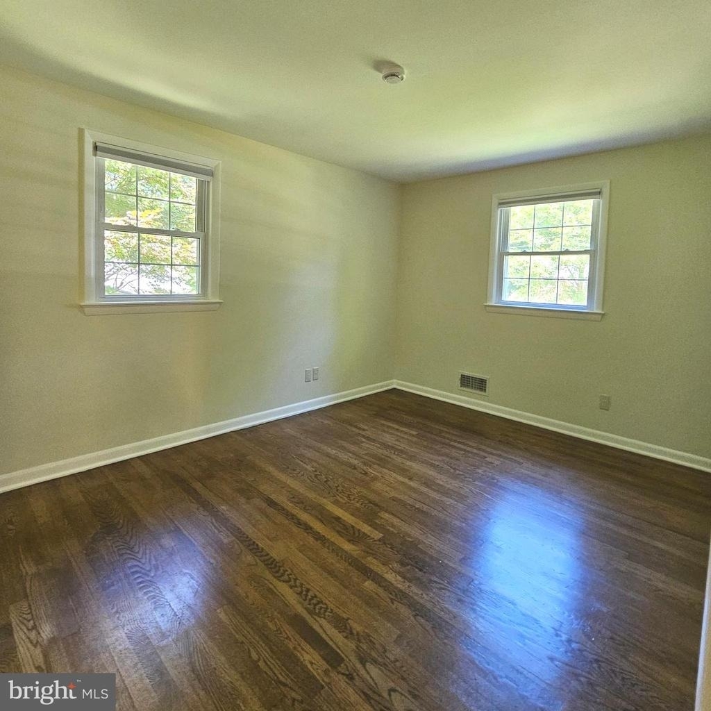8925 Falling Creek Court - Photo 28