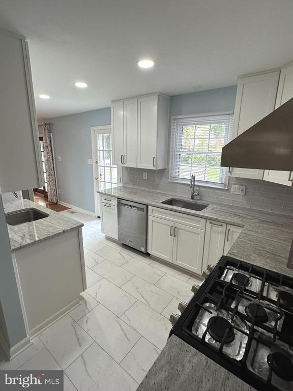 13524 Ellendale Drive - Photo 5