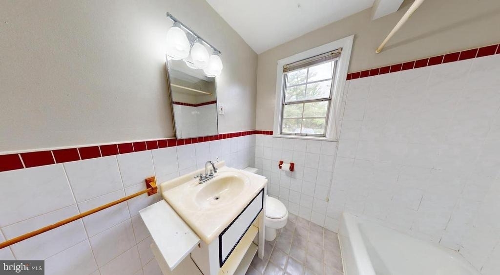 6512 Potomac Avenue - Photo 15