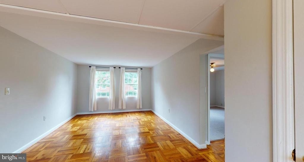 6512 Potomac Avenue - Photo 9