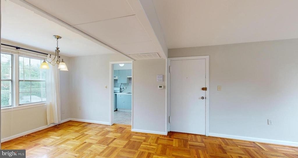 6512 Potomac Avenue - Photo 2