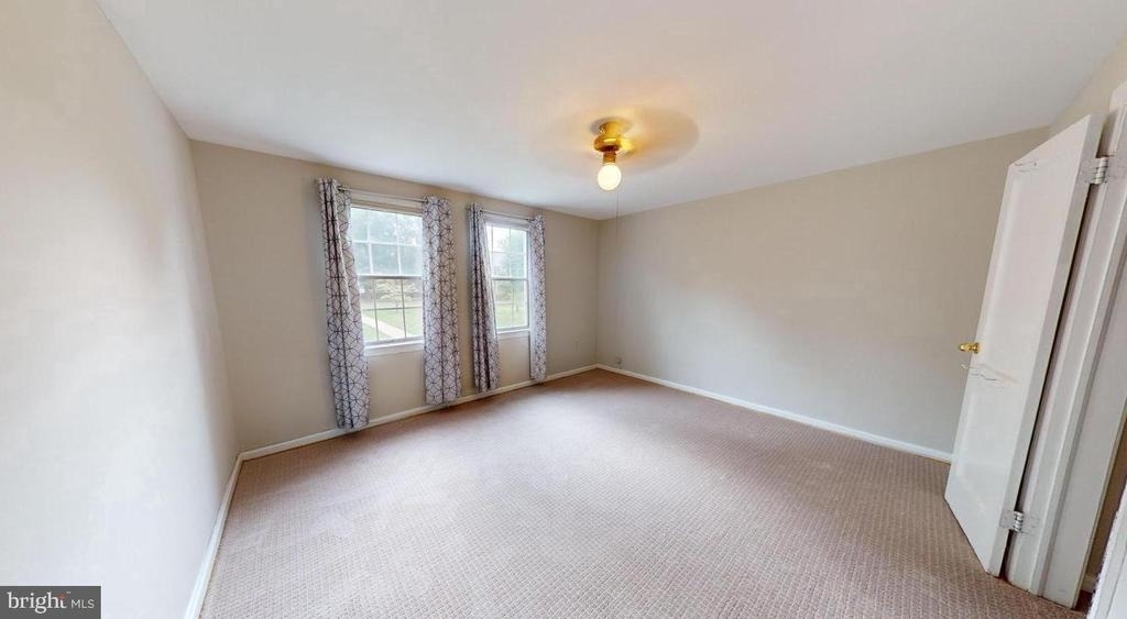 6512 Potomac Avenue - Photo 11