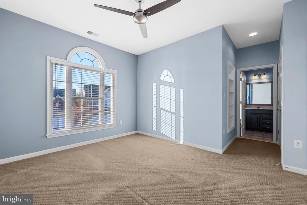 9161 Finnegan Street - Photo 45