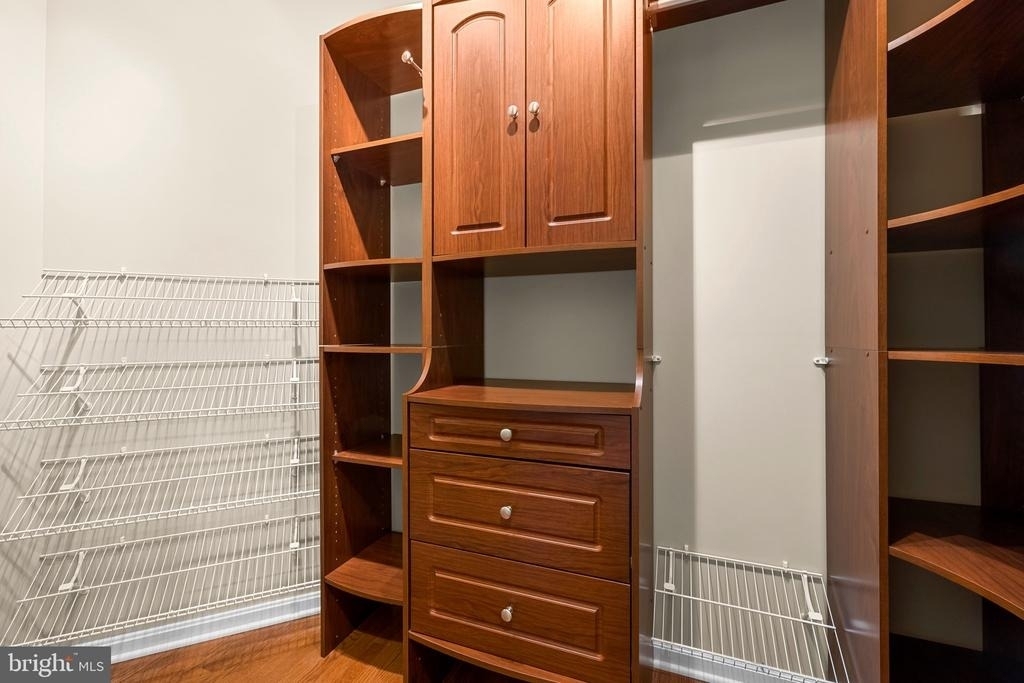 9161 Finnegan Street - Photo 32
