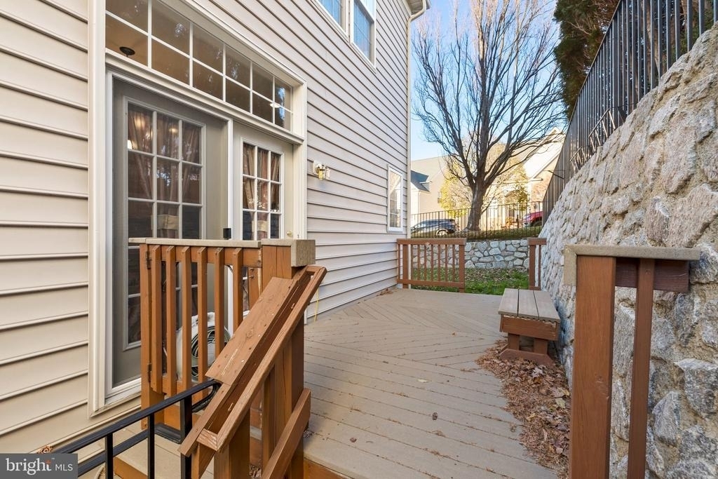 9161 Finnegan Street - Photo 27