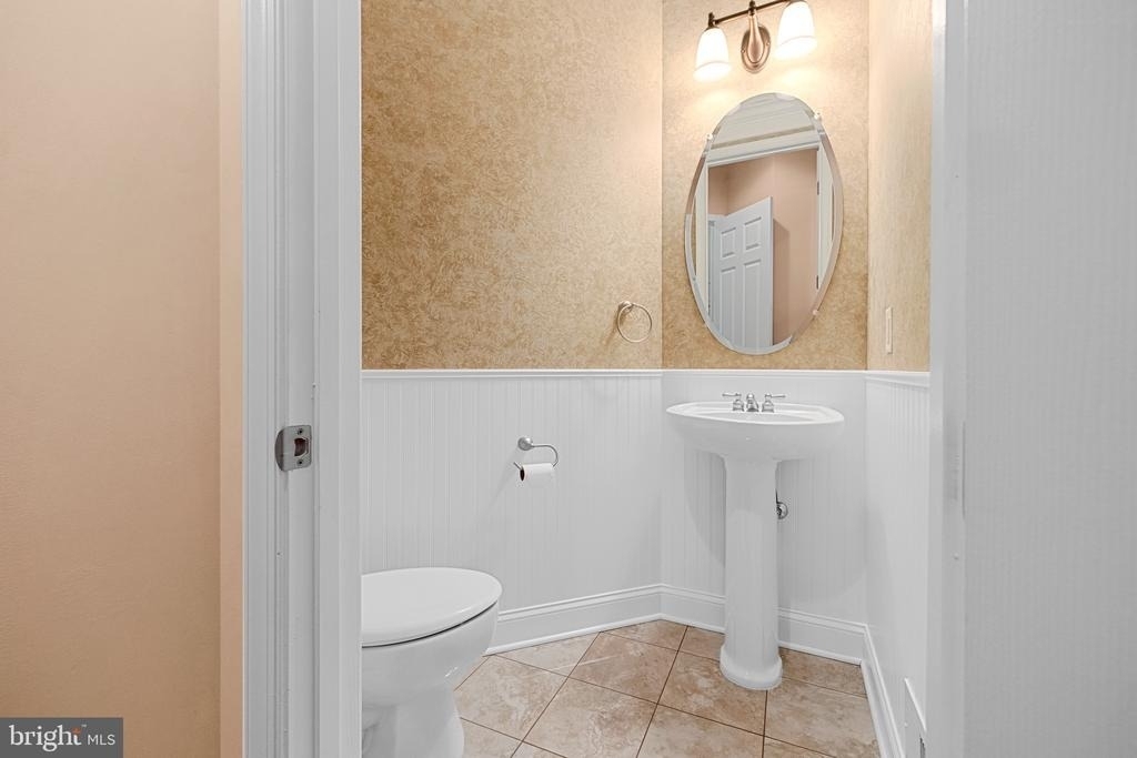 9161 Finnegan Street - Photo 12