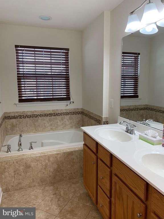 9022 Randolph Circle - Photo 18