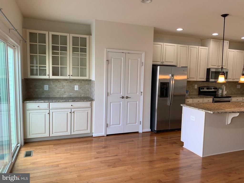 9022 Randolph Circle - Photo 9