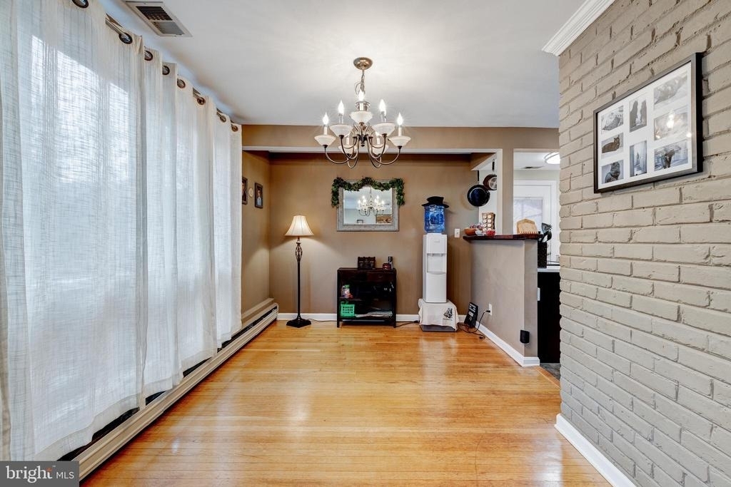 9920 Pinehurst Avenue - Photo 12
