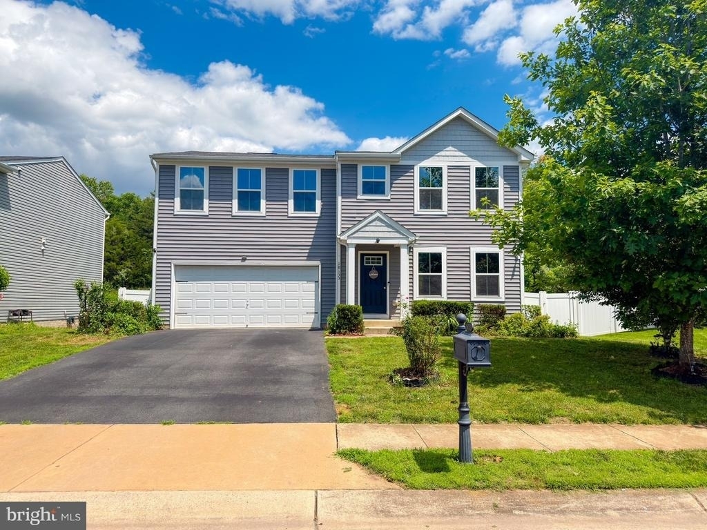 18133 Scenic Creek Lane - Photo 0