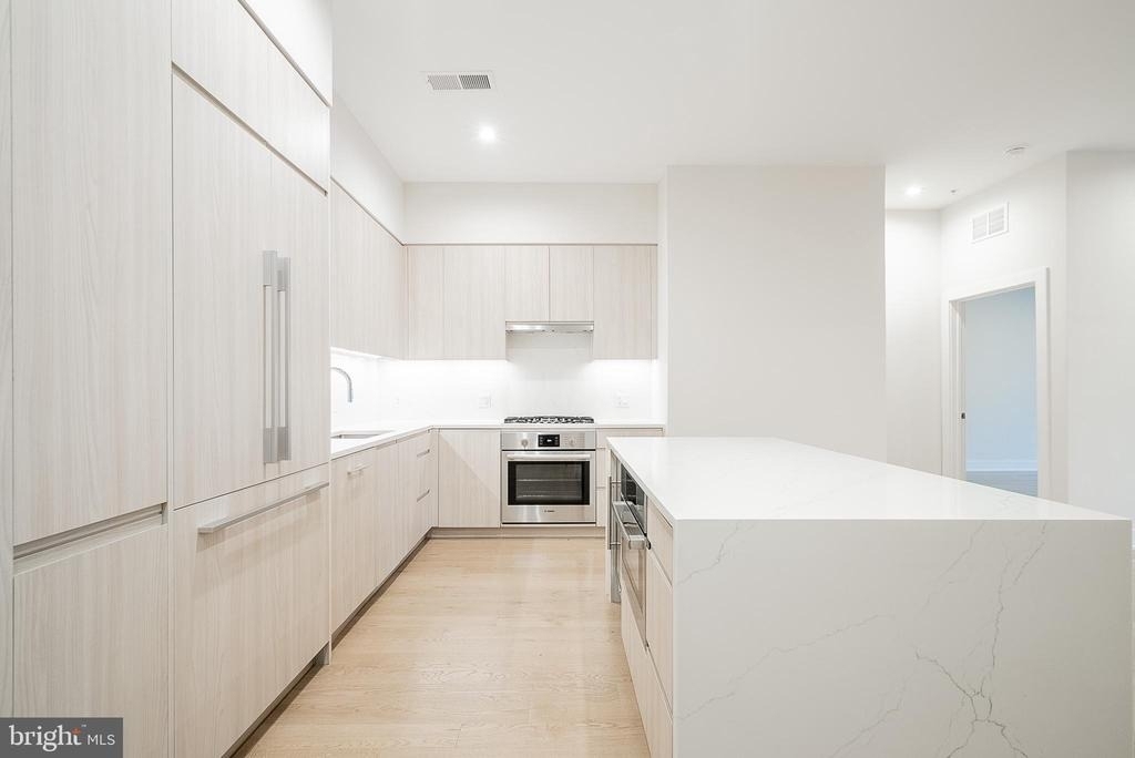 701 Swann Avenue - Photo 11