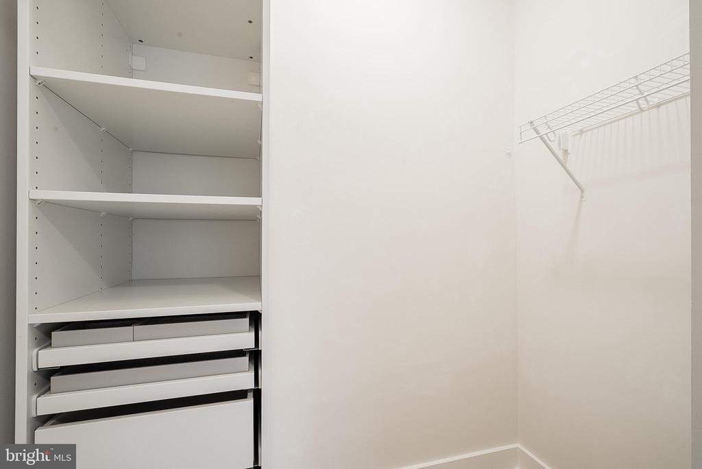 701 Swann Avenue - Photo 27