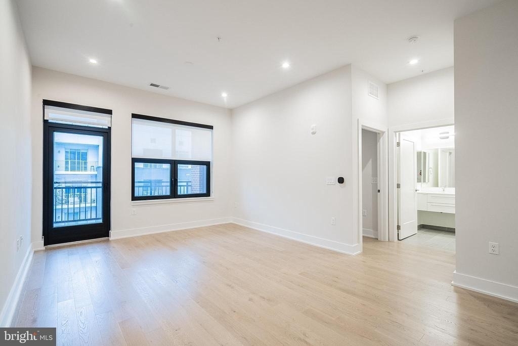 701 Swann Avenue - Photo 17