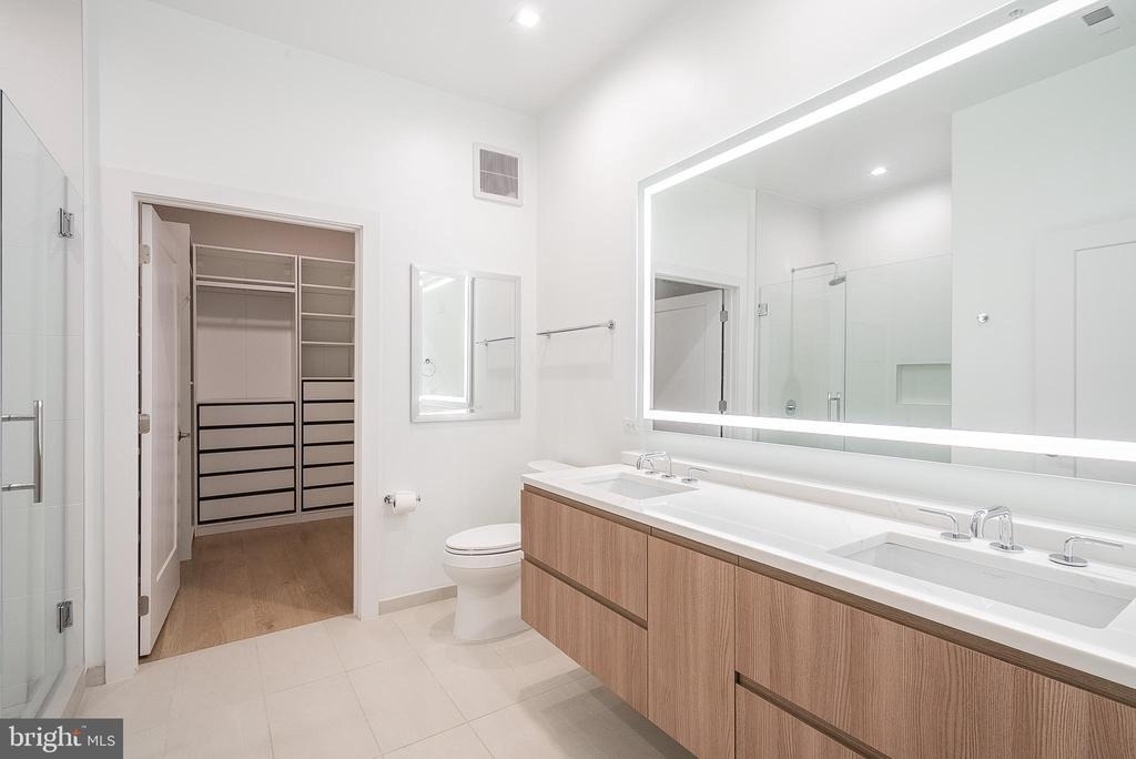 701 Swann Avenue - Photo 31