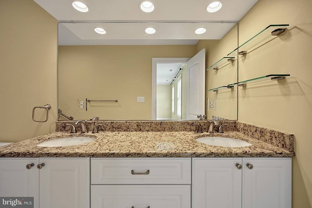 2138 Patrick Henry Drive - Photo 65