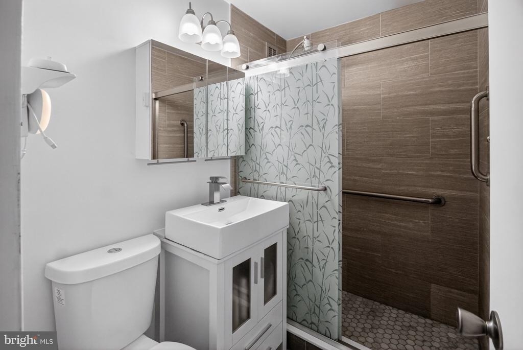 1121 Arlington Boulevard - Photo 7