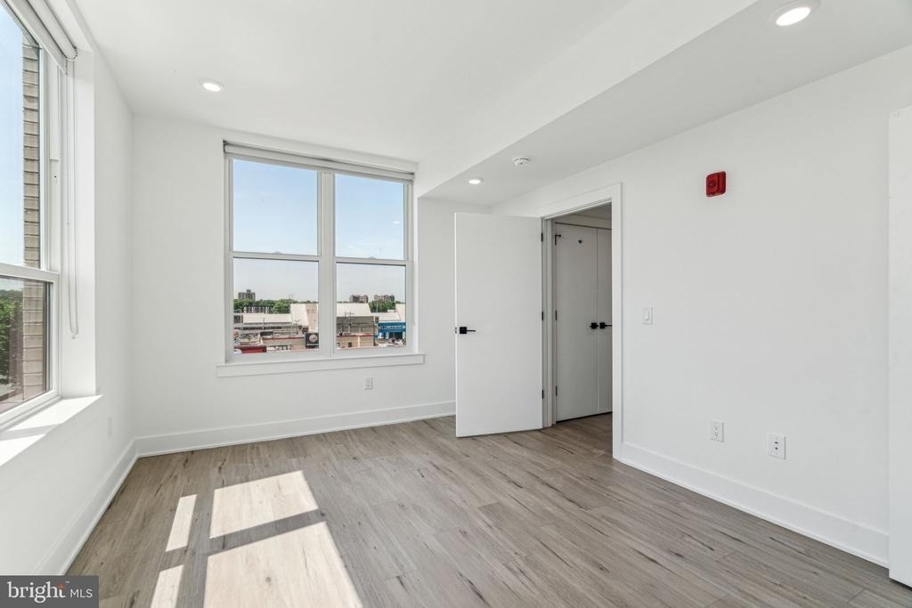 139 W Chelten Avenue - Photo 9