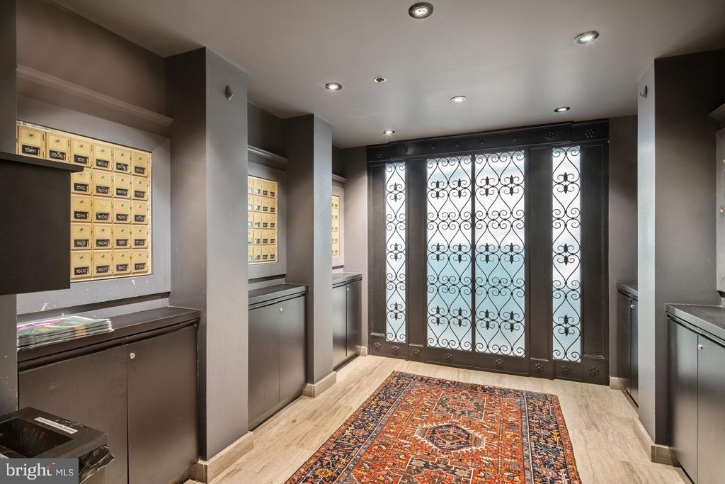 111 S 15th Street - Photo 32