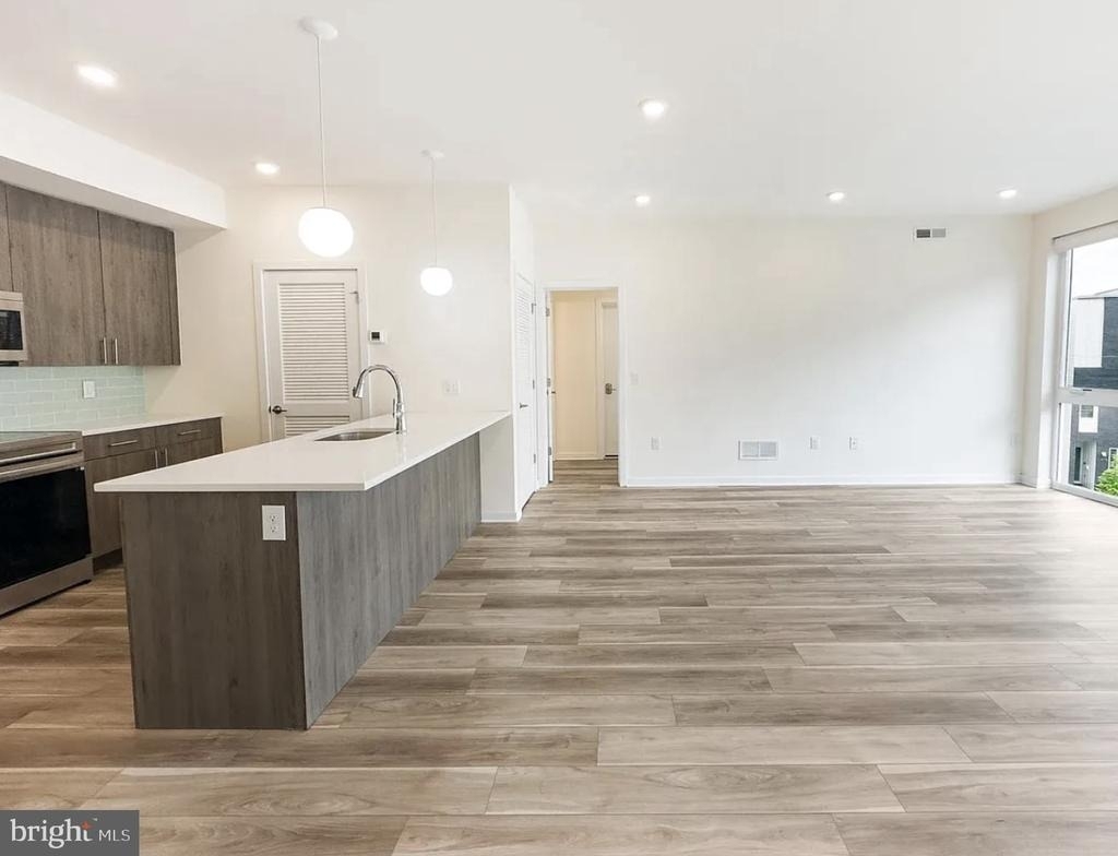 1600 Germantown Avenue - Photo 3