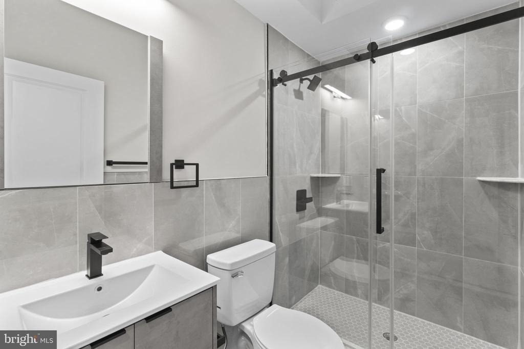 2626 Trenton Ave - Photo 43