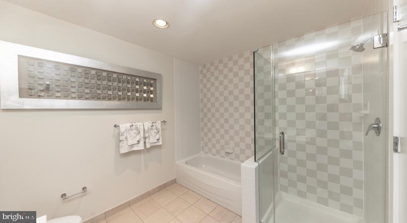 207 W Washington Square - Photo 23