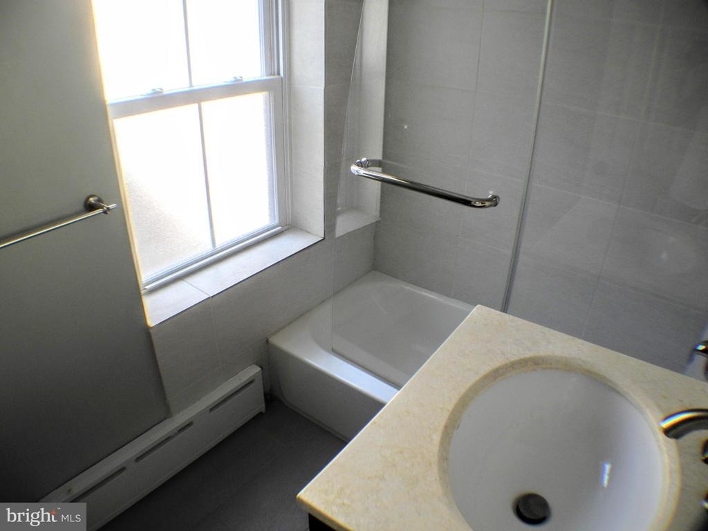739 N 17th Street - Photo 3
