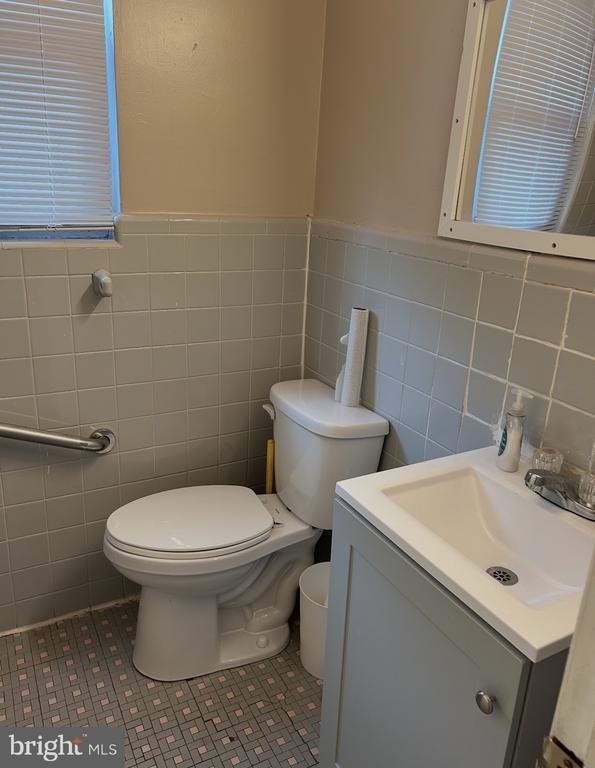 151 W Penn Street - Photo 18