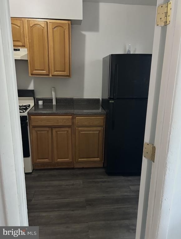 151 W Penn Street - Photo 8