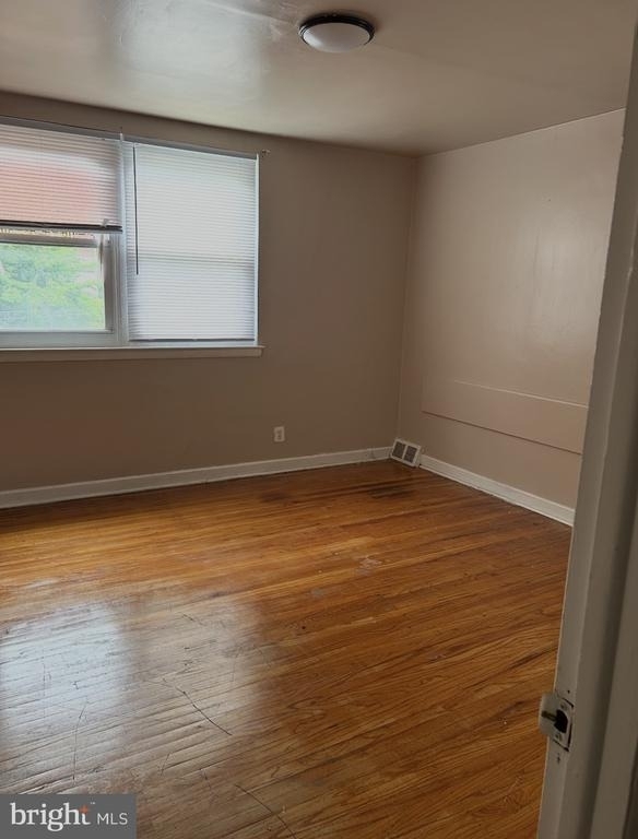 151 W Penn Street - Photo 14