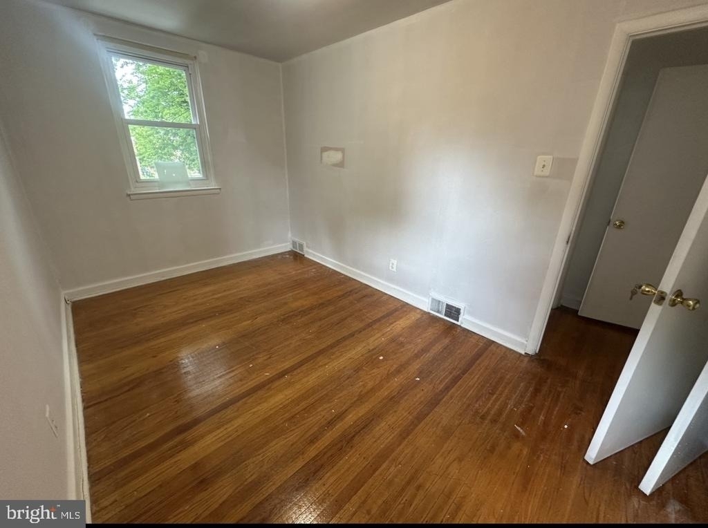 151 W Penn Street - Photo 20