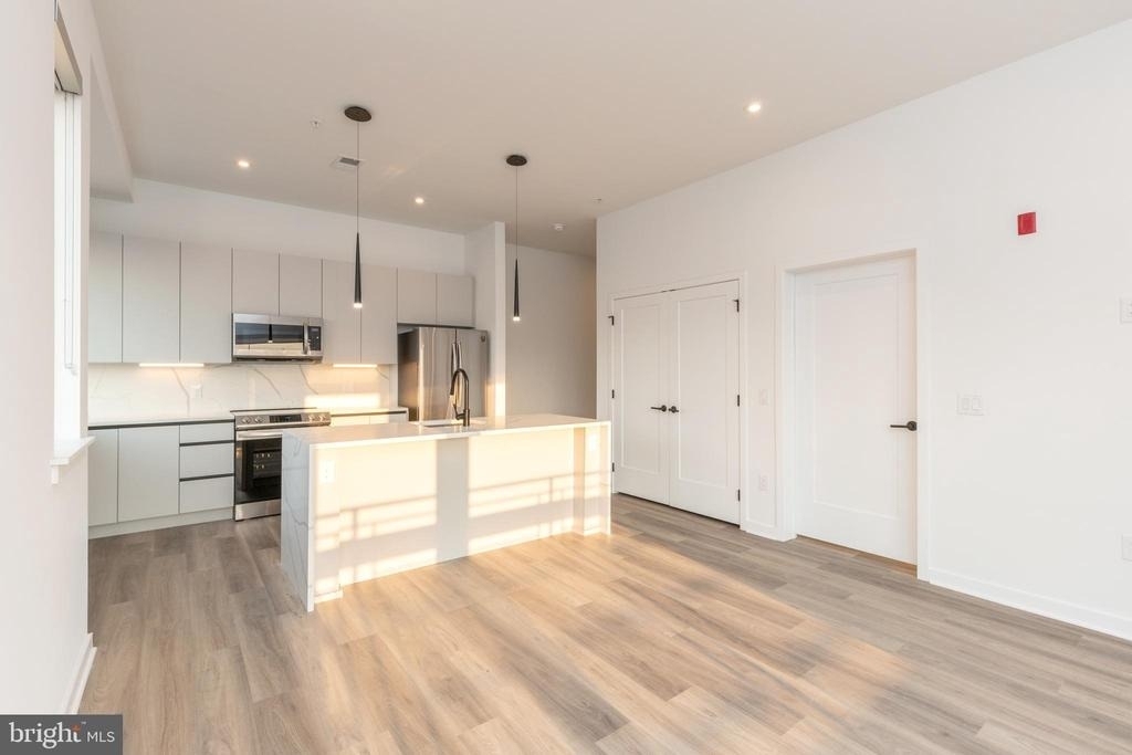 3120 W Jefferson Street - Photo 3
