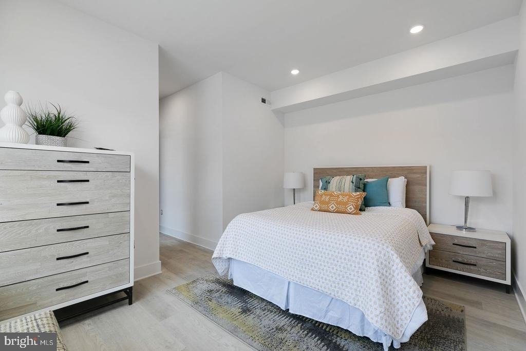 3045 Richmond Street - Photo 0