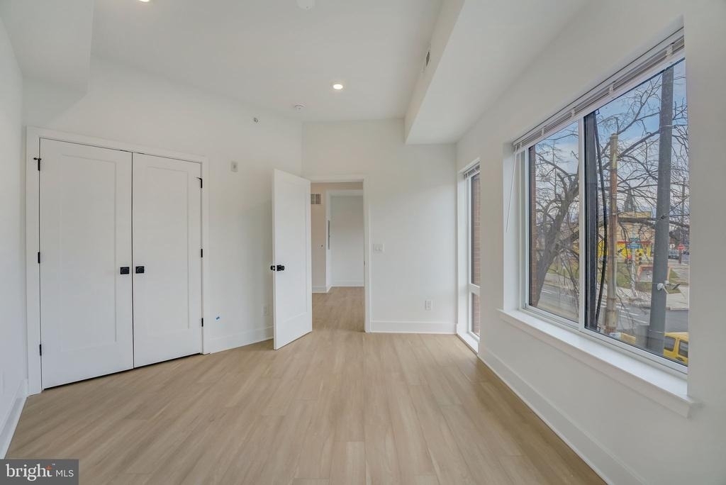 4200 Lancaster Avenue - Photo 15