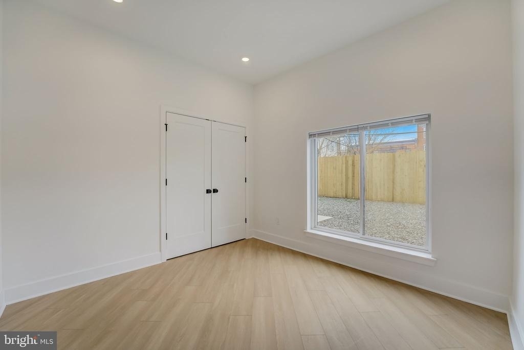 4200 Lancaster Avenue - Photo 22