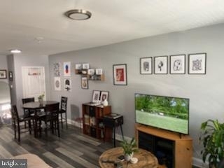 2428 S Fairhill Street - Photo 2