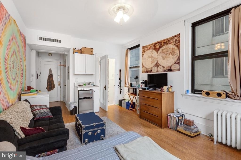 1324 Locust Street - Photo 4