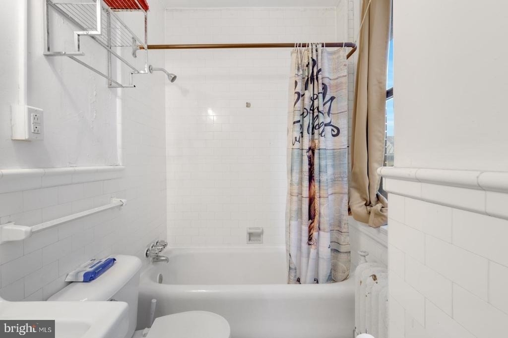 1324 Locust Street - Photo 7