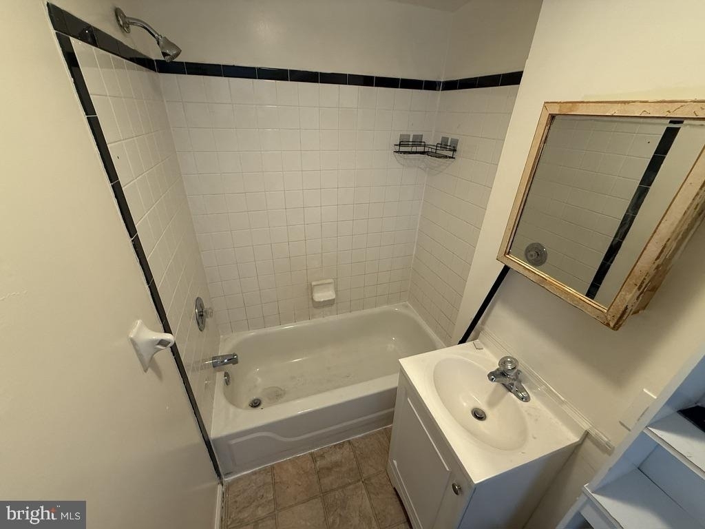 919 12th Avenue - Photo 5